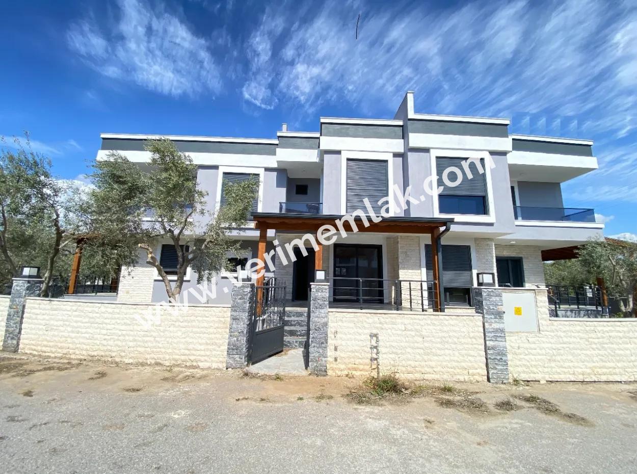2 1 Villa Zum Verkauf Mit 500M2 Garten Zum Meer In Doğanbey