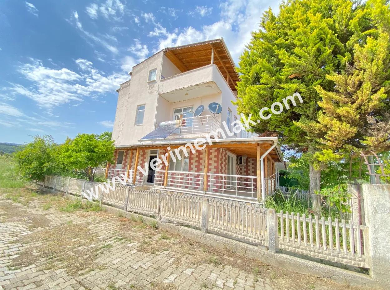 3 1 Sommerhaus Zum Verkauf Mit Großem Garten In Ecklage In Doğanbey