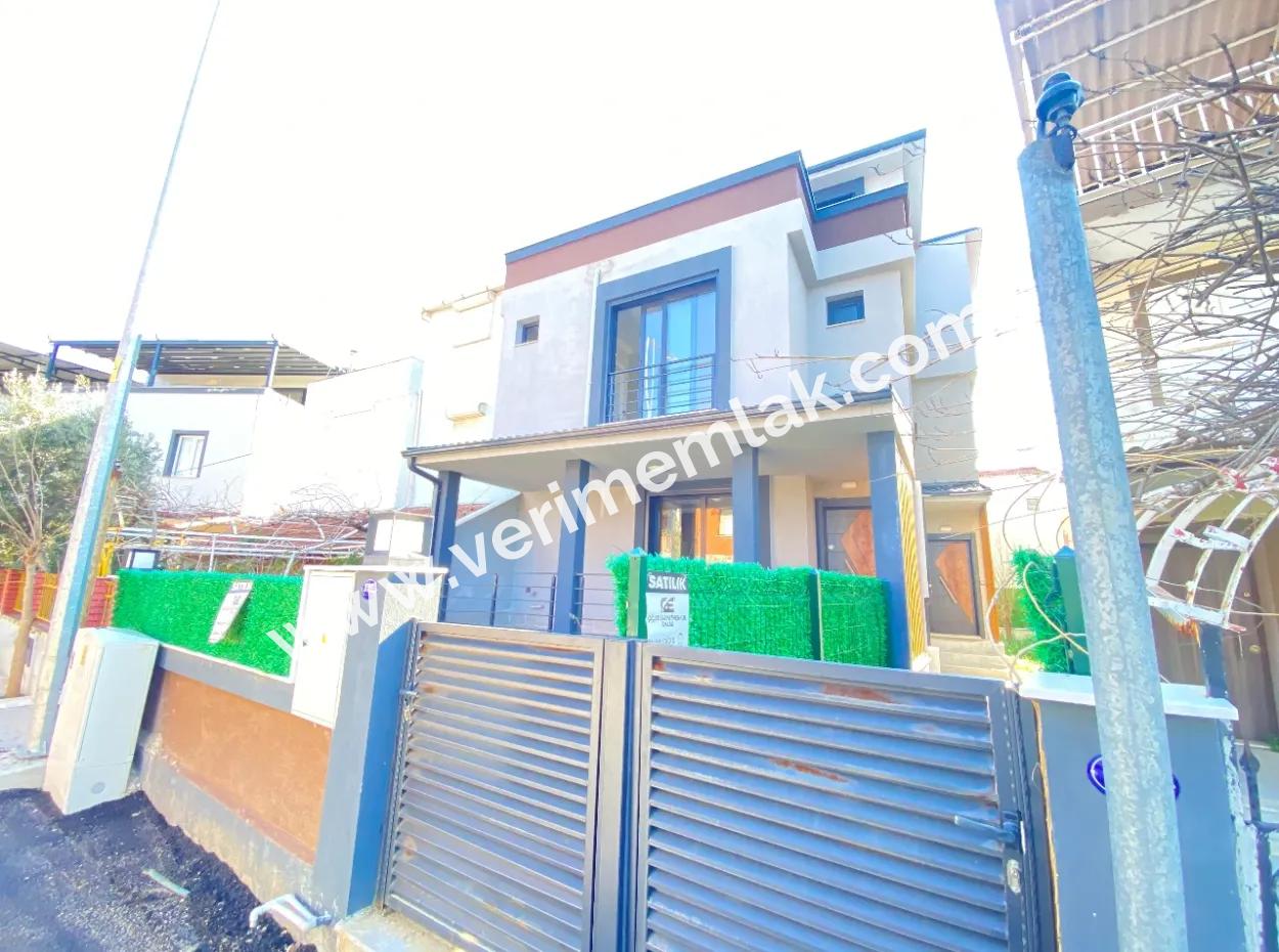 3 1 Villa Zum Verkauf Mit 300M2 Freistehendem Garten Zum Meer In Doganbey
