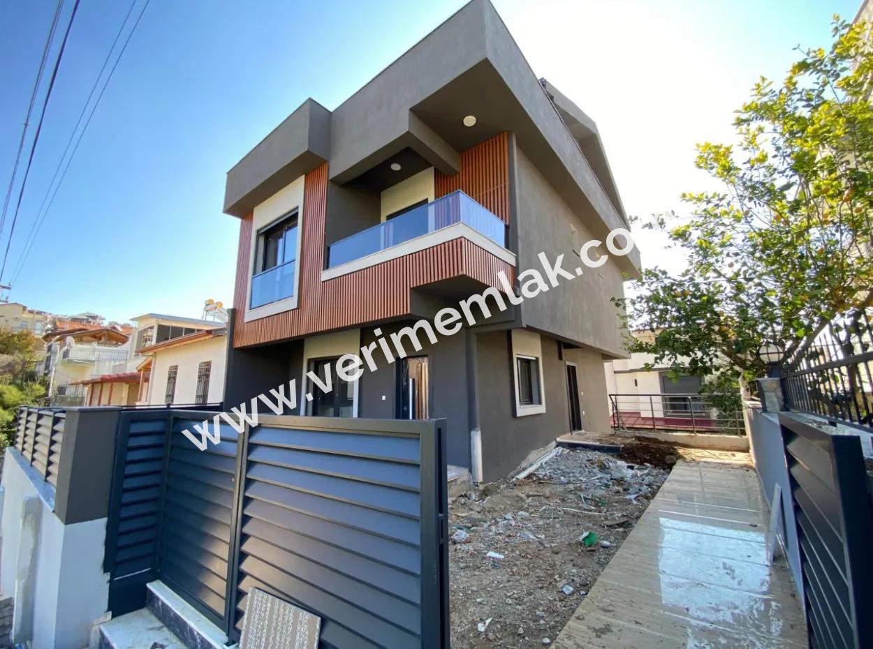 Ozderede 3 1 Villa Zu Verkaufen Mit Geneş Bahceli