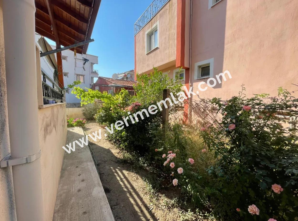 2 1 Wohnung Zu Verkaufen Mit Garten In Seferihisar Ürkmez