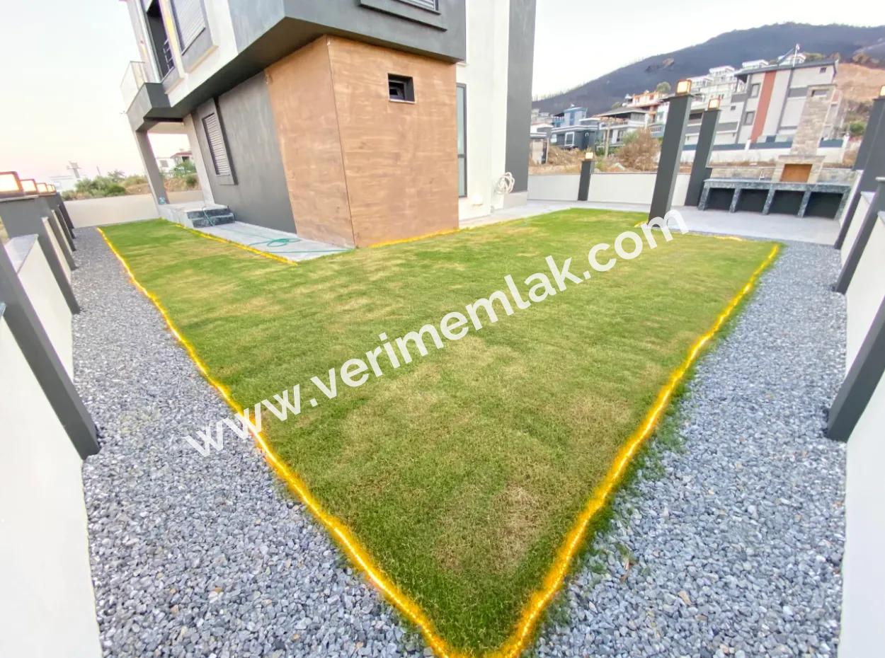 Ultra Luxus Smart Und Eckvilla 4 In 1 Special Design Single Detached Villa