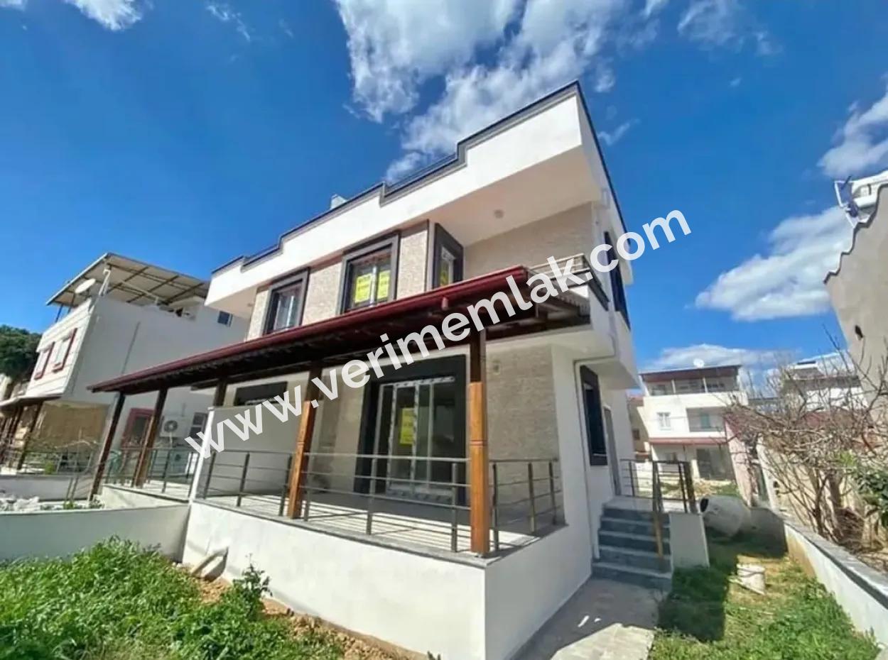 3 1 Villa Zum Verkauf Mit 350Mt Garten Zum Meer In Seferihisar Doğanbey