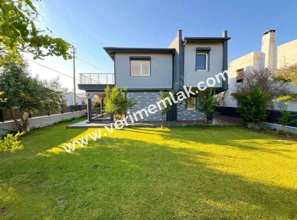 Tekfreistehende Villa In 307M2 50M Vom Meer Entfernt In Doğanbey