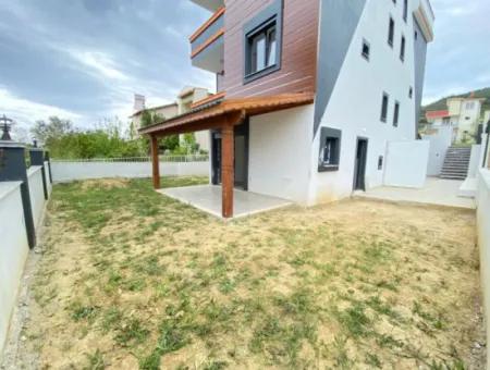 Luxuriös Gebautes 4 1 Sommerhaus Mit Freistehendem Eingang In Doğanbey, Seferihisar