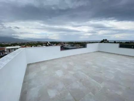 Luxuriös Gebautes 4 1 Sommerhaus Mit Freistehendem Eingang In Doğanbey, Seferihisar
