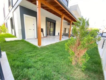 3 1 Villa Zum Verkauf In Doganbey 300 M2 Zum Meer Mit Großem Garten