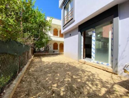Prächtige Ultra-Luxus-Villa Zum Verkauf 3 In 1 Mit Großem Garten In Doganbeyde