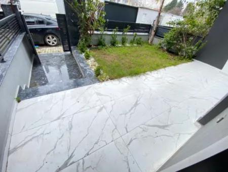 3 1 Villa Zum Verkauf Mit Fussbodenheizung In Meeresnähe In Ürkmez