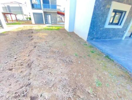 3 1 Villa Zum Verkauf Mit Großem Garten Mit Freistehendem Einzelpool In Doğanbey