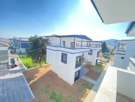 3 1 Villa Zum Verkauf Mit Großem Garten Mit Freistehendem Einzelpool In Doğanbey