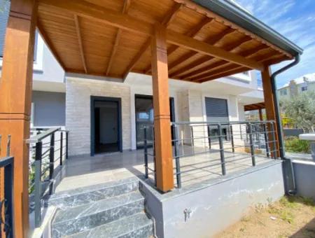 2 1 Villa Zum Verkauf Mit 500M2 Garten Zum Meer In Doğanbey