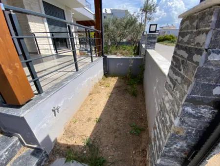 2 1 Villa Zum Verkauf Mit 500M2 Garten Zum Meer In Doğanbey