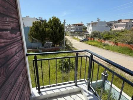 2 1 Villa Zum Verkauf In Doganbey Mit Sehr Großem Garten Ganz In Der Nähe Des Meeres