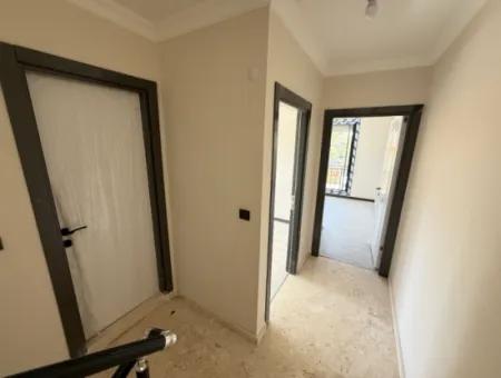 2 1 Villa Zum Verkauf In Doganbey Mit Sehr Großem Garten Ganz In Der Nähe Des Meeres