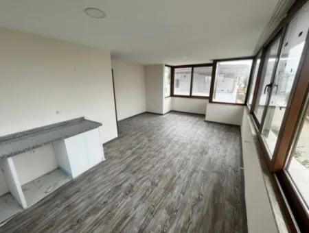 3 1 Villa Zu Verkaufen Mit Garten In Meeresnähe In Ürkmez