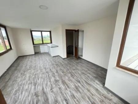 3 1 Villa Zu Verkaufen Mit Garten In Meeresnähe In Ürkmez