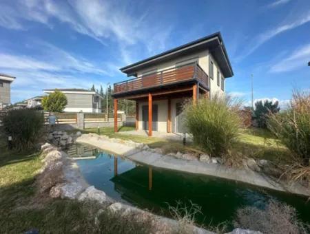 3 1 Ferienhaus Zu Verkaufen In Einem Komplex In Sefirihisar Doğanbeyde