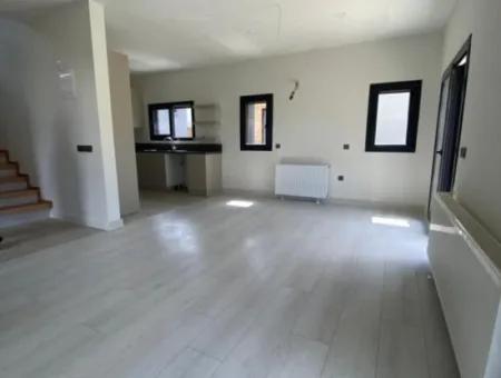 3 1 Ferienhaus Zu Verkaufen In Einem Komplex In Sefirihisar Doğanbeyde