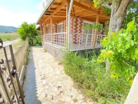 3 1 Sommerhaus Zum Verkauf Mit Großem Garten In Ecklage In Doğanbey