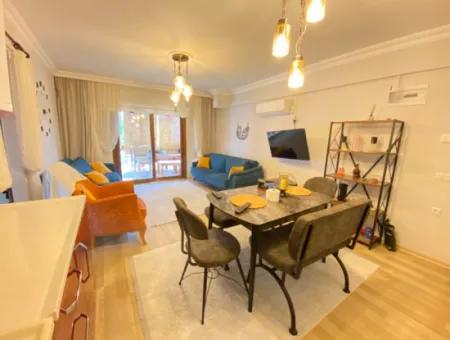 2 1 Wohnung Zum Verkauf Im Zentrum Von Ürkmez Mit 300M2 Garten Im Erdgeschoss Zum Meer