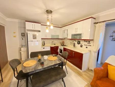 2 1 Wohnung Zum Verkauf Im Zentrum Von Ürkmez Mit 300M2 Garten Im Erdgeschoss Zum Meer