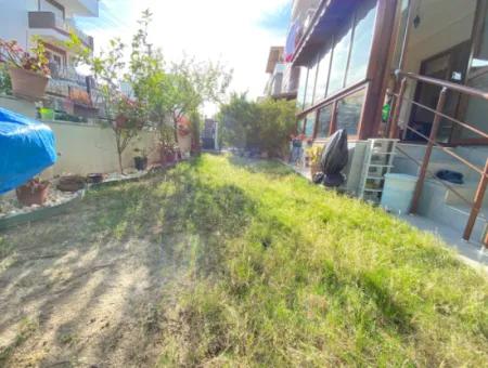 2 1 Wohnung Zum Verkauf Im Zentrum Von Ürkmez Mit 300M2 Garten Im Erdgeschoss Zum Meer