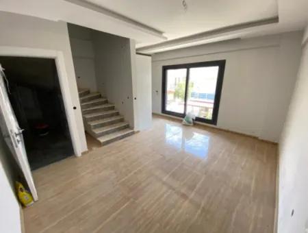 Ozderede 3 1 Villa Zu Verkaufen Mit Geneş Bahceli