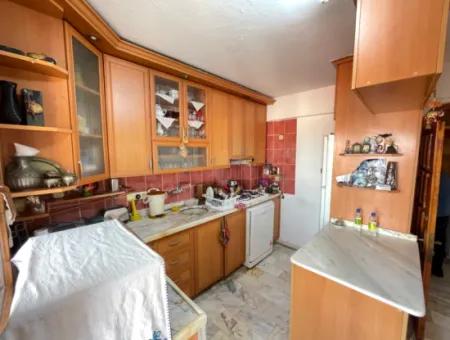 Geräumiger Verkauf 3 1 Wohnung Mit Meerblick 50M Vom Strand In Ürkmez Entfernt