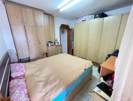 Geräumiger Verkauf 3 1 Wohnung Mit Meerblick 50M Vom Strand In Ürkmez Entfernt