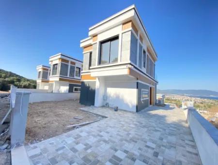 Schicke Und Eckvilla Mit Pool In Doganbey 3 In 1 Sonderdesign Zum Verkauf
