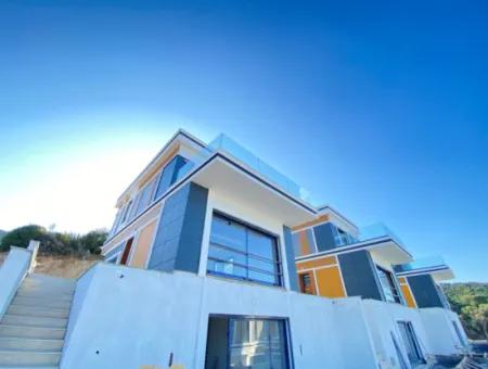 Schicke Und Eckvilla Mit Pool In Doganbey 3 In 1 Sonderdesign Zum Verkauf