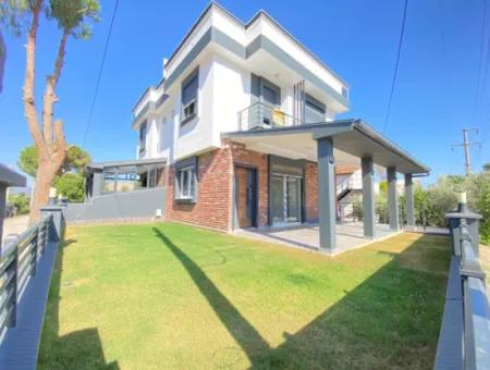 Doganbet Atatürk Mh.de 3 1 Villa Zum Verkauf Mit Vollem Meeresgarten