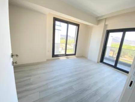 3 1 Villa Zum Verkauf Mit Großem Garten Mit Freistehendem Einzelpool In Doğanbey