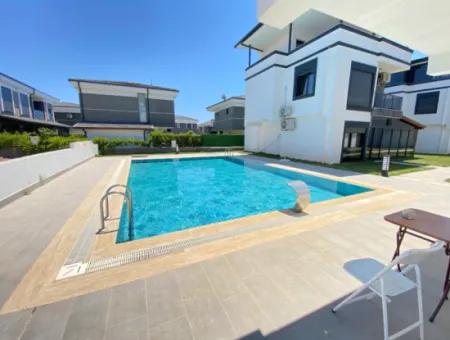 3 1 Villa Zum Verkauf Mit Großem Garten Mit Freistehendem Einzelpool In Doğanbey