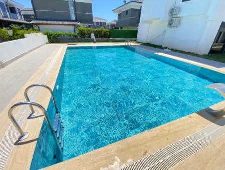 3 1 Villa Zum Verkauf Mit Großem Garten Mit Freistehendem Einzelpool In Doğanbey