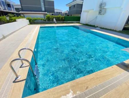 3 1 Villa Zum Verkauf Mit Großem Garten Mit Freistehendem Einzelpool In Doğanbey