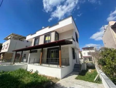 3 1 Villa Zum Verkauf Mit 350Mt Garten Zum Meer In Seferihisar Doğanbey