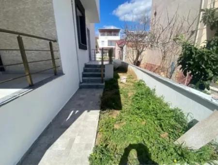 3 1 Villa Zum Verkauf Mit 350Mt Garten Zum Meer In Seferihisar Doğanbey