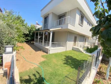 2 1 Villa Zum Verkauf 300Mt Zum Meer Mit Geneş Bahceli In Seferihisar Doğanbey
