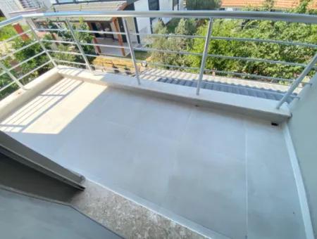 2 1 Villa Zum Verkauf 300Mt Zum Meer Mit Geneş Bahceli In Seferihisar Doğanbey