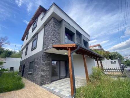 4 1 Villa Zum Verkauf In Özdere Mit Vollem Meerblick Und Grossem Garten