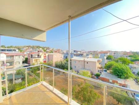3 1 Wohnung Zum Verkauf 350Mt Zum Meer Im Zentrum Des Basars In Seferihisar Ürkmez