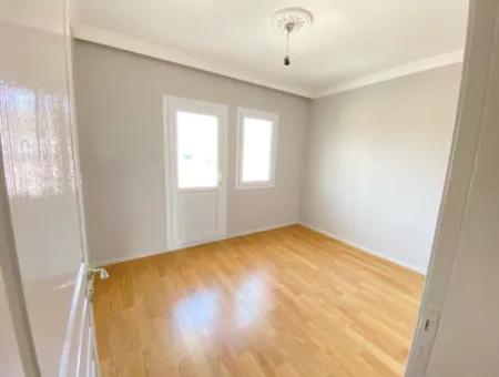 3 1 Wohnung Zum Verkauf 350Mt Zum Meer Im Zentrum Des Basars In Seferihisar Ürkmez