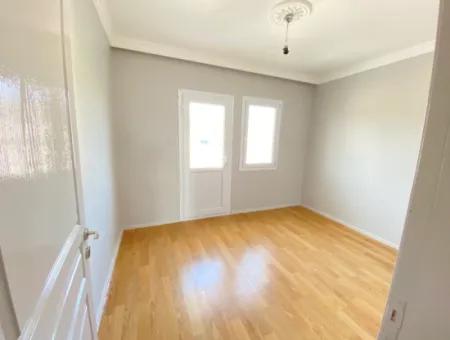 3 1 Wohnung Zum Verkauf 350Mt Zum Meer Im Zentrum Des Basars In Seferihisar Ürkmez