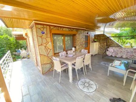 Freistehend Mit Großem Garten In Einem Komplex In Seferihisar Doganbey.4 1 Villa Zu Verkaufen