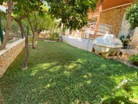 Freistehend Mit Großem Garten In Einem Komplex In Seferihisar Doganbey.4 1 Villa Zu Verkaufen