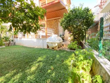 Freistehend Mit Großem Garten In Einem Komplex In Seferihisar Doganbey.4 1 Villa Zu Verkaufen