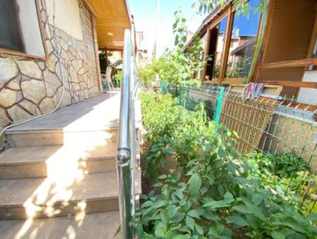 Freistehend Mit Großem Garten In Einem Komplex In Seferihisar Doganbey.4 1 Villa Zu Verkaufen
