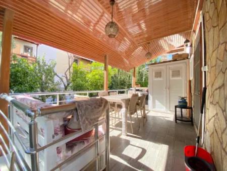 Freistehend Mit Großem Garten In Einem Komplex In Seferihisar Doganbey.4 1 Villa Zu Verkaufen